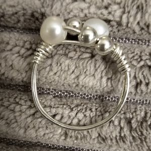 Handmade ring with faux pearls and beads (size 4.5)
